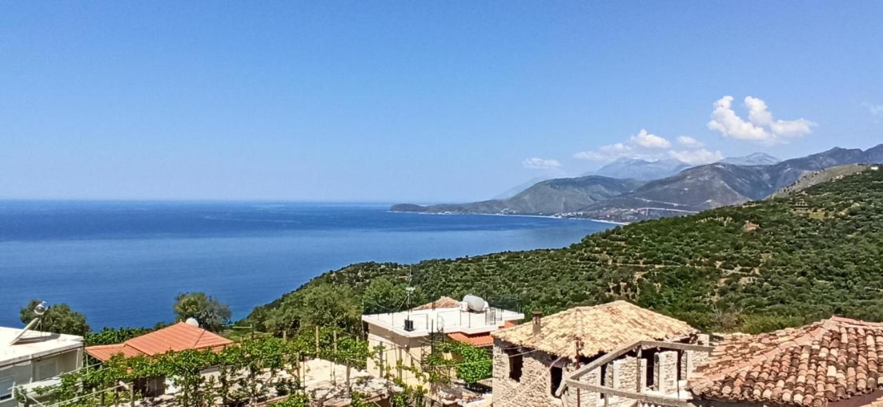 Villa Family Bitri Piqeras Exteriér fotografie
